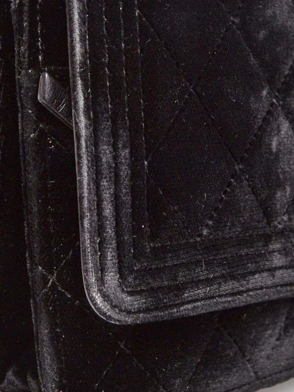 Chanel Black Quilted Velvet Boy WOC Clutch Bag - Picture 5 of 12